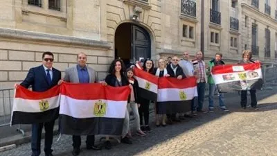 وقفة للجالية المصرية بميلانو لدعم الدولة