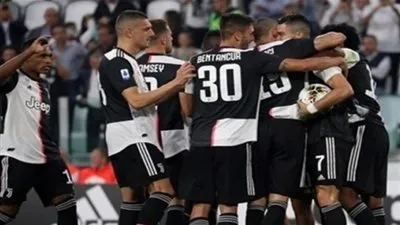 مدافع يوفنتوس مطلوب في برشلونة.. والبلوجرانا يجهز عرضه الأول