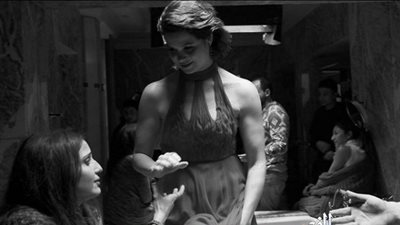 يسرا اللوزي تشكر مصممة الأزياء ياسمين عيسى بهذه الطريقة 