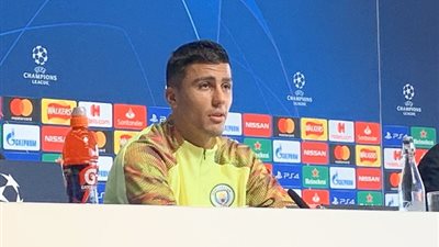 رودري يوضح الفارق بين جوارديولا وسيميوني