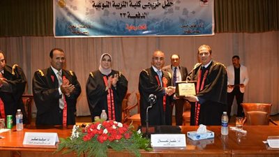 التربية النوعية بالزقازيق تحتفل بتخرج الدفعة 23 