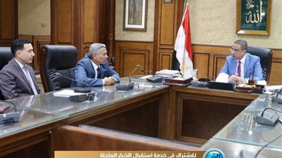 محافظ سوهاج يبحث مع رئيس تنمية الصعيد إنشاء مشروعات استثمارية وخدمية (صور)