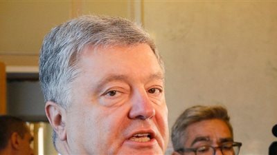 أوروبا تشيد بالصفقة الأوكرانية.. والمعارضة تصفها بالخيانة