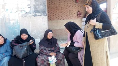 فاعليات طرق الأبواب لقومي المرأة بالفيوم وتحمل شعار 