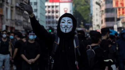 وسئل الإعلام: هونج كونج تعتزم حظر أقنعة الوجه في محاولة لكبح العنف