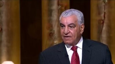 زاهي حواس يكشف حقيقة قتل الملك توت عنخ آمون (فيديو)