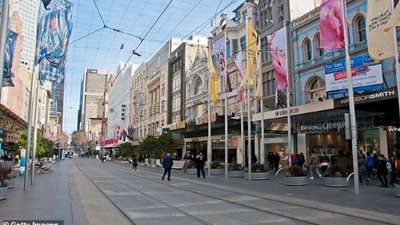 ملبورن تحذر التدخين في الشوارع العامة