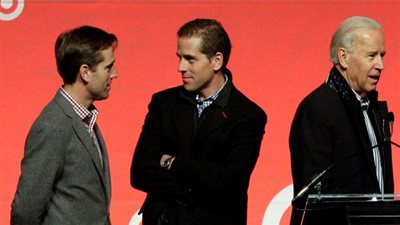 أوكرانيا: احتمال تورط نجل نائب الرئيس الأمريكي السابق في 15 قضية جنائية