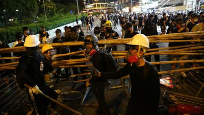 إغلاق مترو هونج كونج اليوم وسط احتجاجات ضد حظر الأقنعة