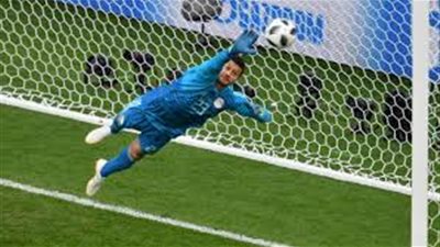 الأهلي يتخلص من شكاوى محمد الشناوي في معسكر أسوان