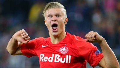 قاهر ليفربول حول إمكانية انتقاله لعملاق البريميرليج: 