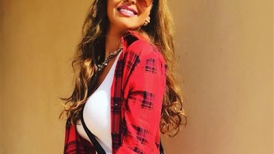 بملابس كاجوال.. إطلالة جديدة لمي سليم على انستجرام