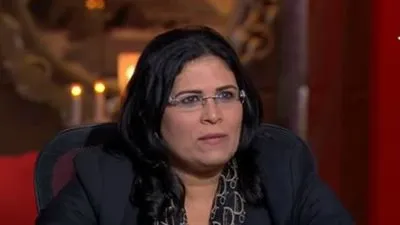 يدفع 10 آلاف جنيها ويخصص لها مكانا.. برلمانية تكشف شروط ترخيص 