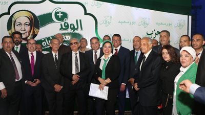 استقبال حافل لرئيس حزب الوفد في بورسعيد (صور)