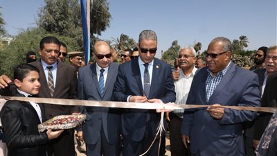 محافظ سوهاج يفتتح مشروعي صرف صحي بقرى 