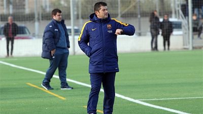 من هو فرانك أرتيجا بديل فيكتور فالديز في برشلونة؟