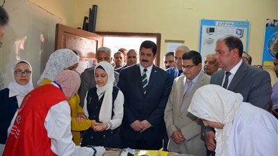 محافظ القليوبية: نستهدف121 ألف طالب من حملة 