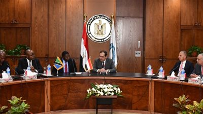  مباحثات مشتركة بين وزيرى البترول المصرى والطاقة التنزانى