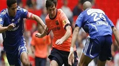 ليونيل ميسي يحرج نجوم الأهلي بسبب 