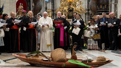 البابا فرنسيس يحث على احترام شعوب الأمازون الأصلية