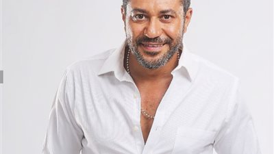 محمد عز يطرح أول اغنياته 