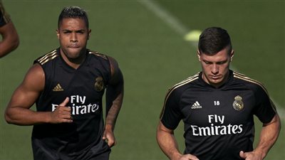 فترة التوقف الدولي تشهد بقاء مهاجمي ريال مدريد مع زيدان