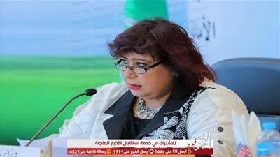 وزير الثقافة تشهد يوم النصر بالإسكندرية ودقيقة حداد على روح طلعت زكريا