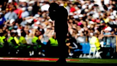 رئيس ريال مدريد يتدخل في عمل زيدان