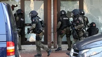 مداهمات واسعة بعد خطابات تهديد لمساجد في ألمانيا