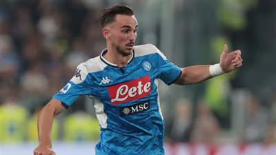 صراع بين ريال مدريد وبرشلونة على نجم نابولي