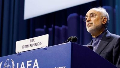 إيران تهدد بانتهاك الصفقة النووية الرابعة.. وتزيد الضغط على الأوروبيين