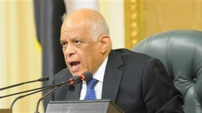 رئيس البرلمان يتوعد النواب: 