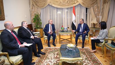  وزير الاتصالات يبحث مع نظيره الفلسطيني التعاون في مجالات الاتصالات وتكنولوجيا المعلومات