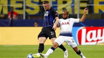 أول مدافع يرفض برشلونة حبا في ريال مدريد