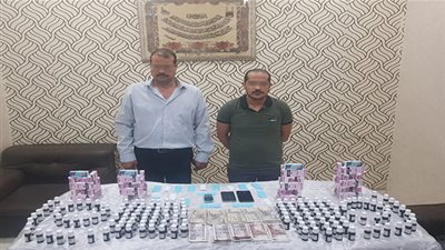 ضبط سائق ومندوب أدوية لاتجارهما في المواد المخدرة بالمطرية