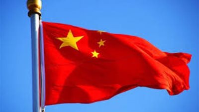 الصين تخطط لتقييد التأشيرات للزائرين الأمريكيين الذين لديهم روابط معادية