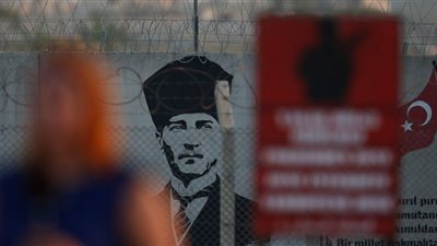 مقتل 7 مدنيين في الغارات التركية علي شمال شرق سوريا