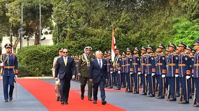 مراسم استقبال رسمية للعاهل الأردني بقصر الاتحادية (فيديو)