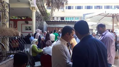 رئيس لجنة انتخابات نقابة أطباء القليوبية: الانتخابات تسير بصورة منتظمة والإقبال يتزايد (صور) 