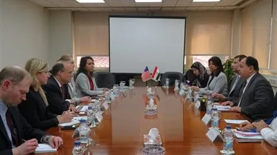 وزير المالية يلتقي مساعد وزير الخزانة الأمريكي  لشئون مكافحة تمويل الإرهاب