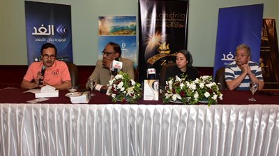 ندوة لتكريم المخرج الراحل محمد النجار ضمن مهرجان الإسكندرية السينمائي (صور)