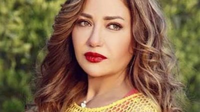 في يومهم العالمي.. ليلى علوي توجه رسالة للفتيات 
