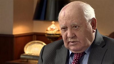 رئيس الاتحاد السوفييتي السابق يهنئ رئيس وزراء إثيوبيا على فوزه بجائزة 