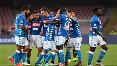 نابولي يحصن نجمه من برشلونة وريال مدريد بـ 120 مليون يورو