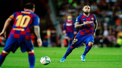 نجم برشلونة يطلق تصريحات مدوية عن ميسي وجريزمان وديمبلي وفاتي