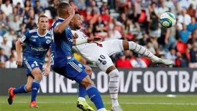 باريس سان جيرمان يقلب الطاولة على برشلونة