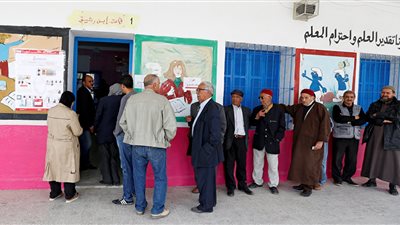 تونس.. فتح صناديق الاقتراع في الجولة الثانية من انتخابات الرئاسة  