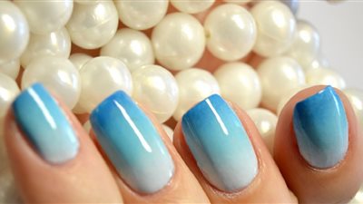 لإطلالة ناعمة ومميزة.. أفكار مناكير أومبري