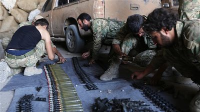 القوات التركية تتوغل باتجاه عين عيسى شمال سوريا