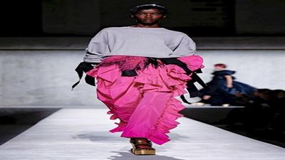 للفتاة القصيرة.. بناطيل تجعلك تبدين أطول قامة